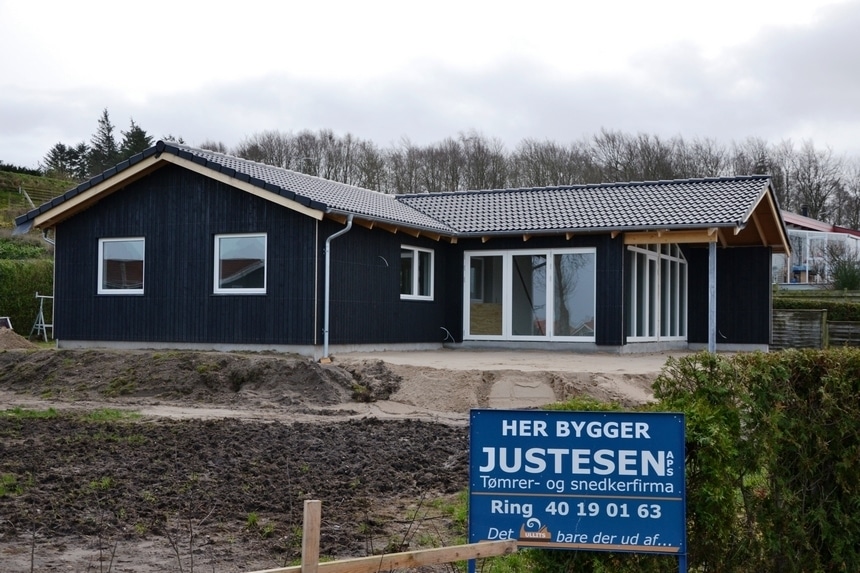 Nybyggeri ​af sommerhus i Hvalpsund. Opførelsen af dette sommerhus, er gennemført af Justesen Tømrer og Snedker.​